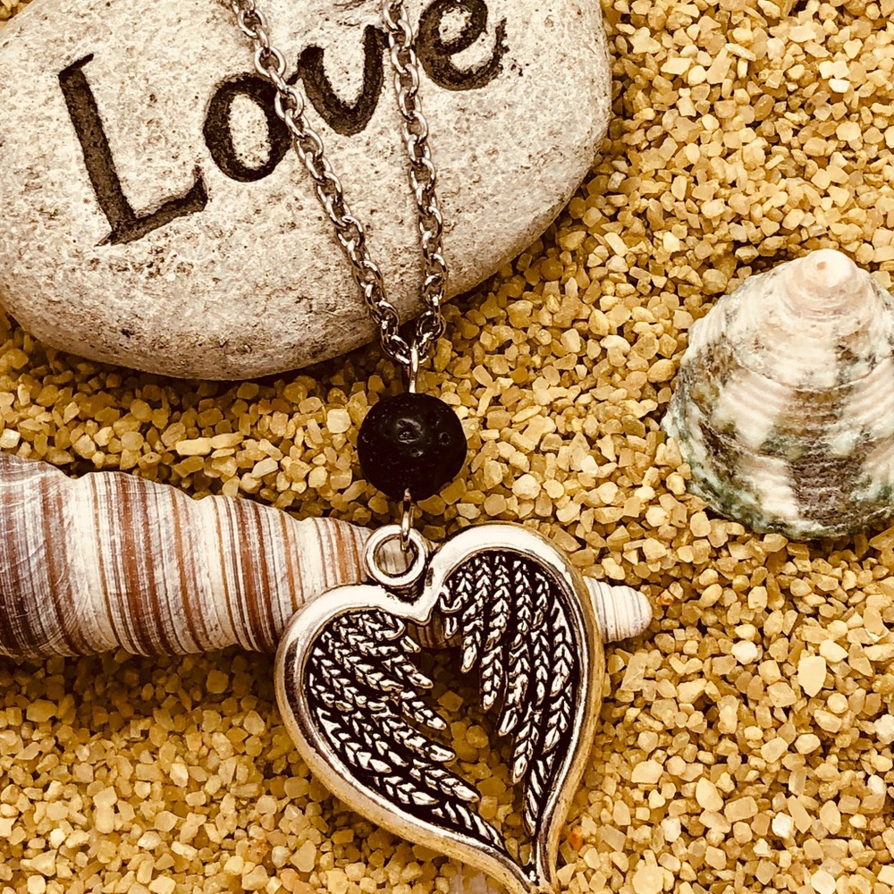 Heart Wing Aromatherapy Necklace